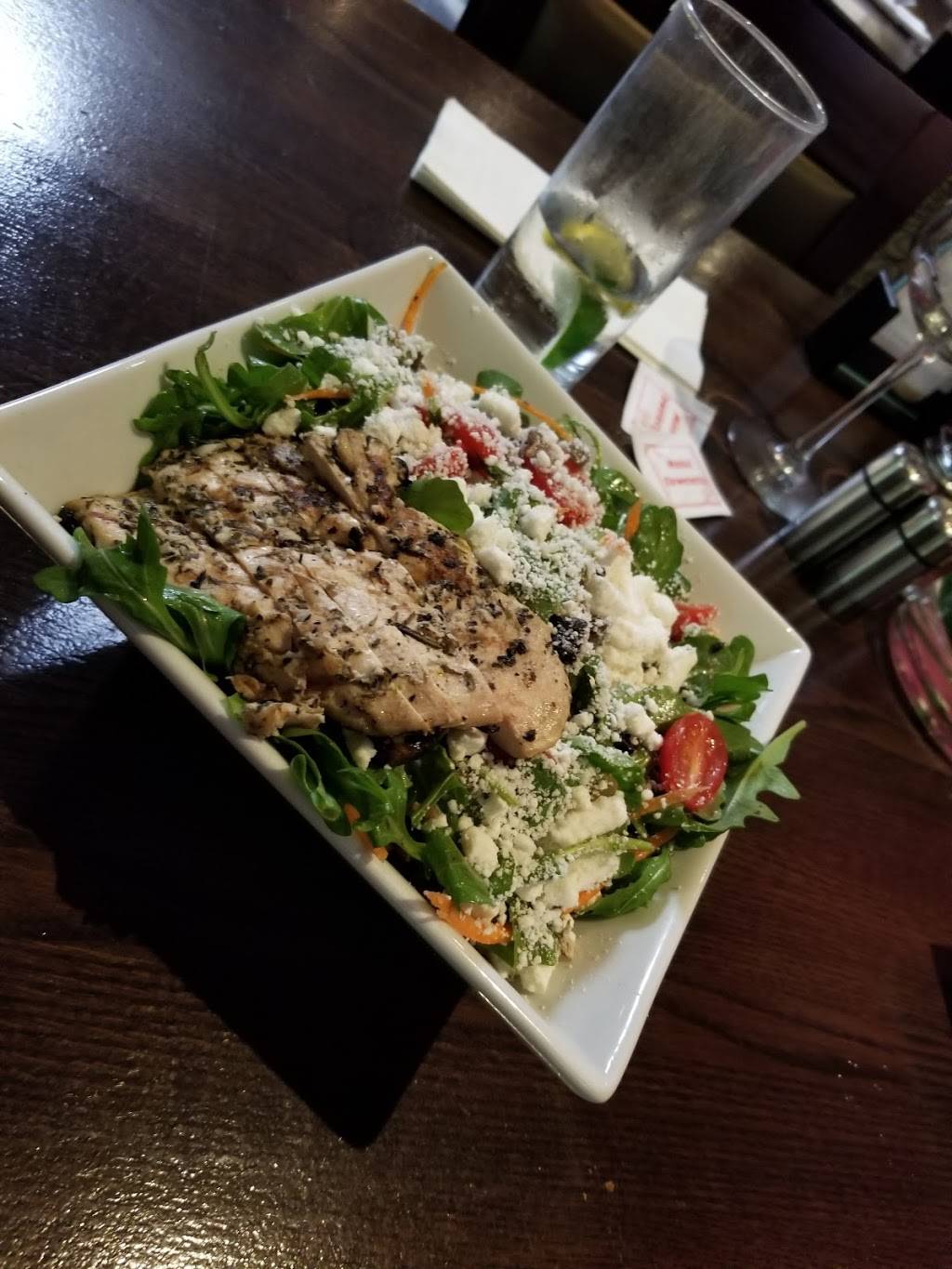 Play Urban Café | restaurant | 253 Taylor Rd, Niagara-on-the-Lake, ON L0S 1J0, Canada | 9056882550 OR +1 905-688-2550