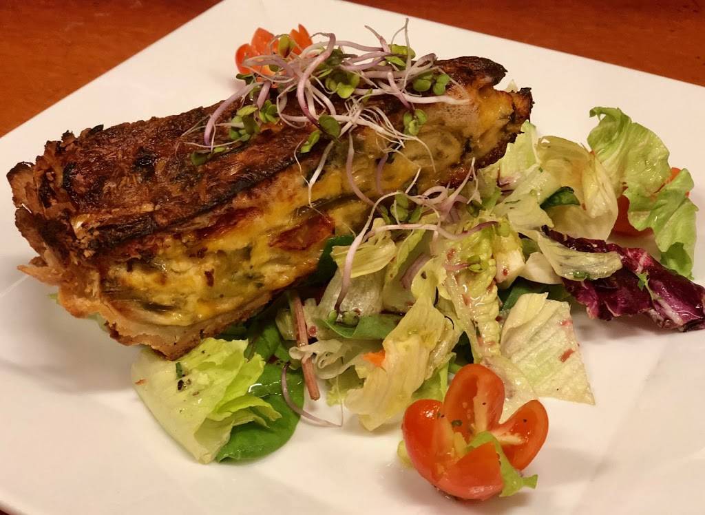 Della Roses Perry Hall Pub | restaurant | 5001 Honeygo Center Dr, Perry Hall, MD 21128, USA | 4434957642 OR +1 443-495-7642