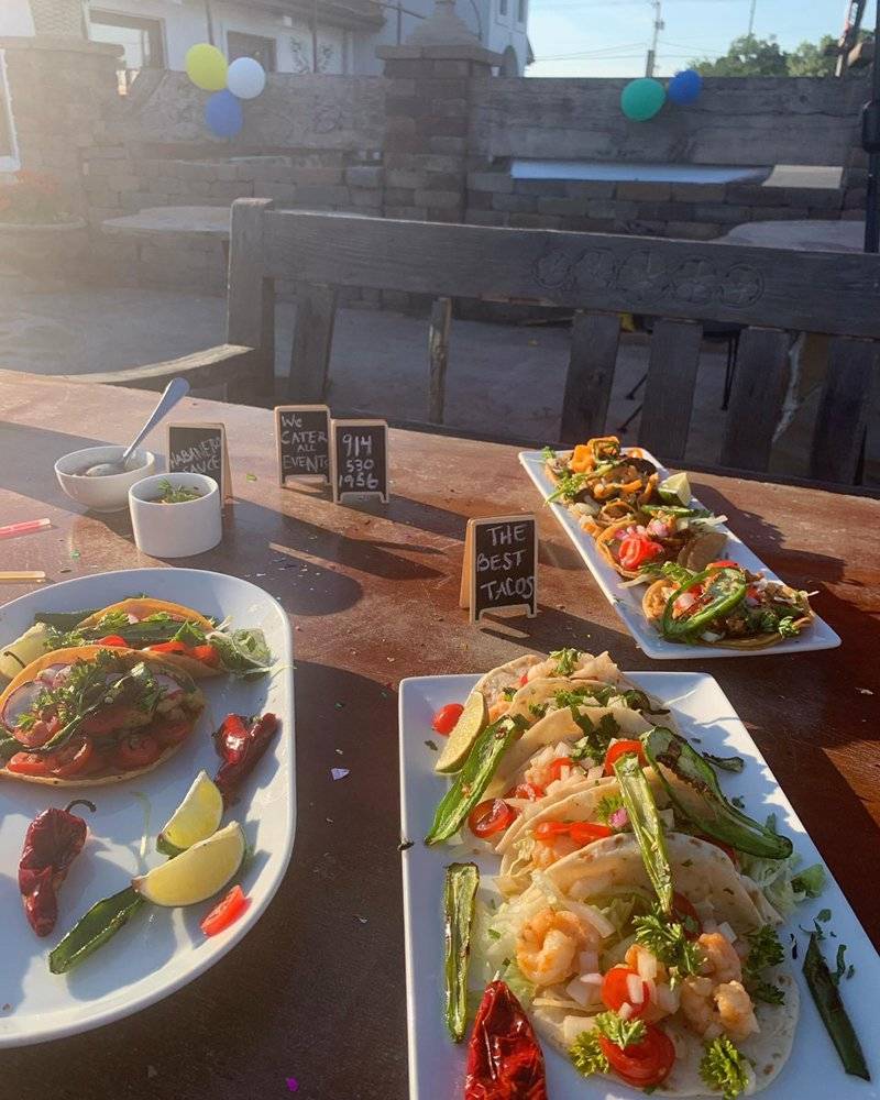 eros patio | restaurant | 2225 W Lincoln Hwy, Merrillville, IN 46410, USA | 2194728627 OR +1 219-472-8627