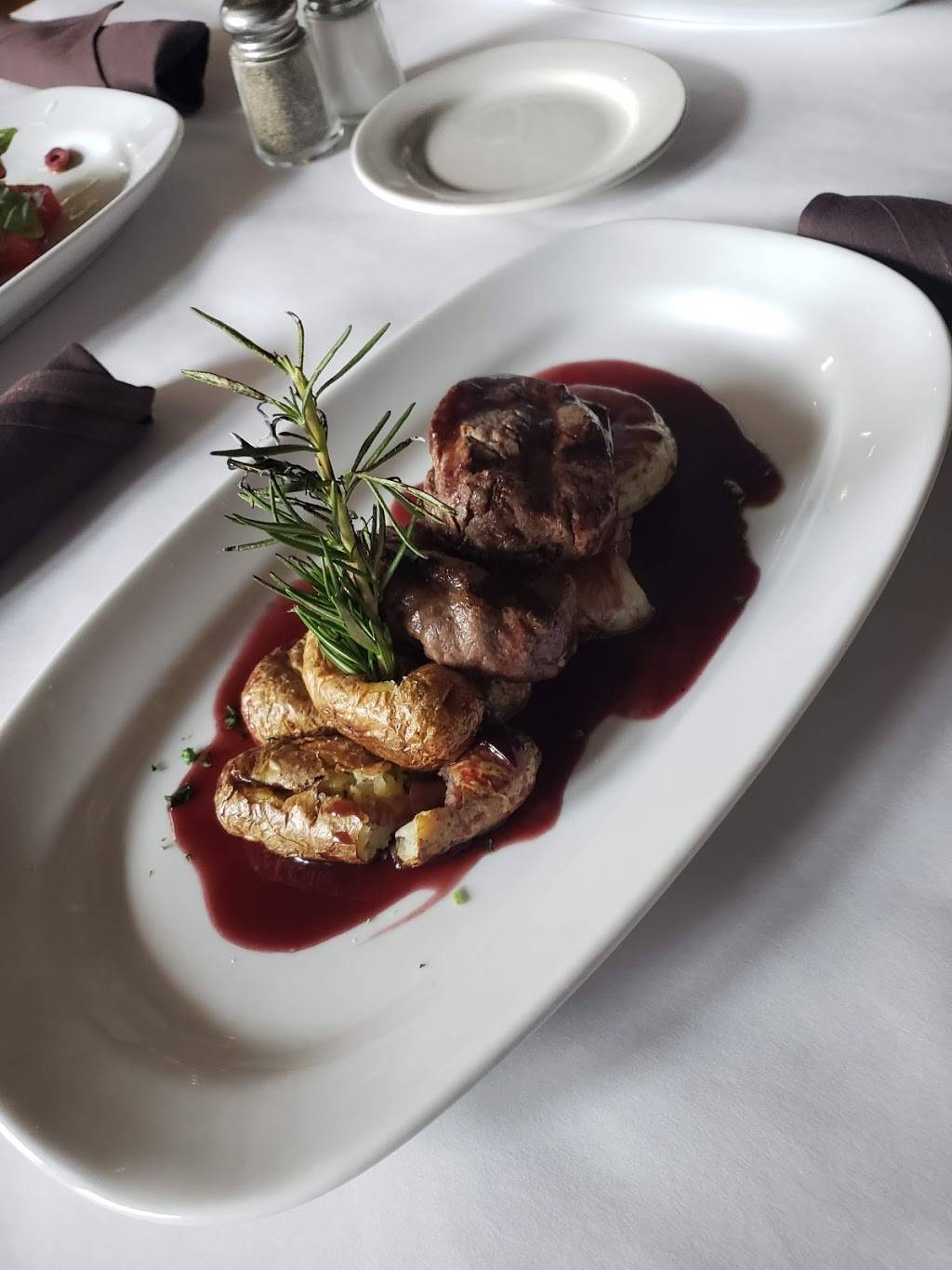 Fat Rosies Taco & Tequila Bar | restaurant | 28 Kansas St, Frankfort, IL 60423, USA | 8155341640 OR +1 815-534-1640