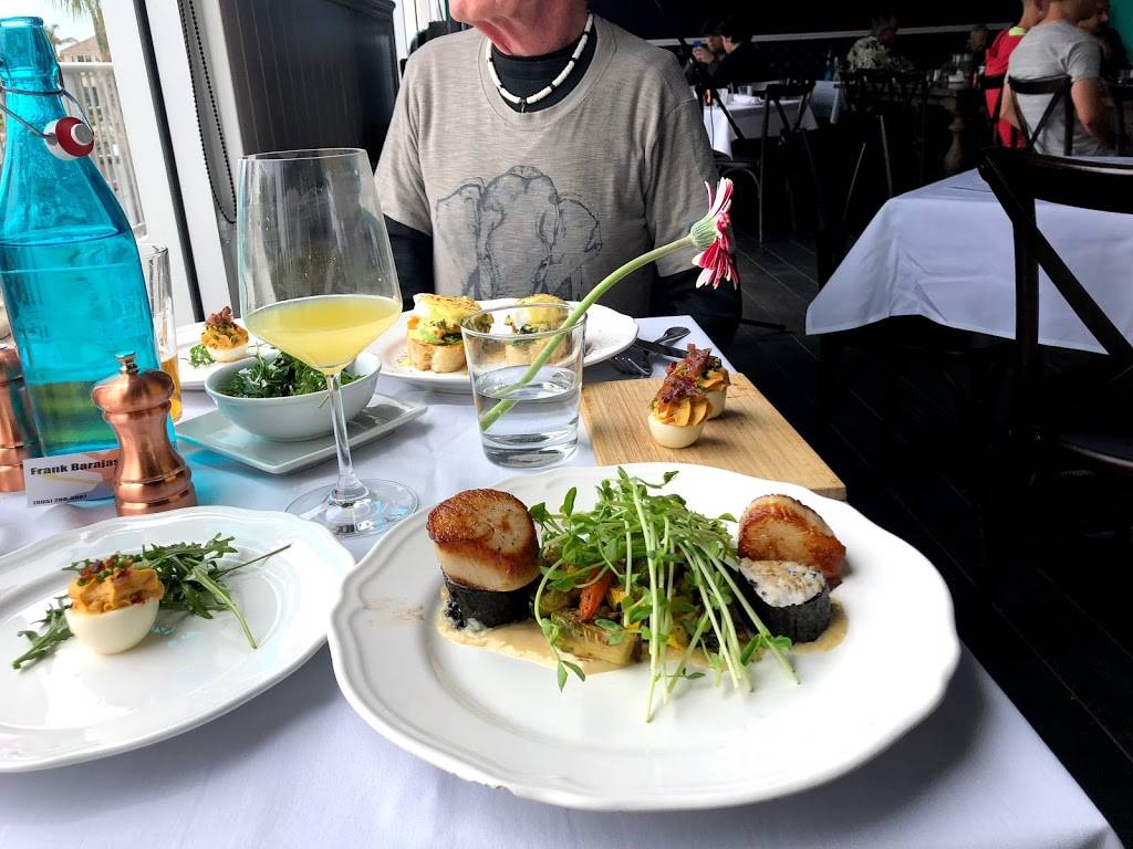 Salt Waterside Bistro | restaurant | 4308 Tradewinds Dr, Oxnard, CA 93035, USA | 8059855614 OR +1 805-985-5614