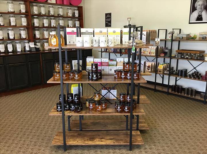 Whistling Kettle Tea Shoppe | bakery | 711 W Jefferson Ave, Effingham, IL 62401, USA | 2178214811 OR +1 217-821-4811