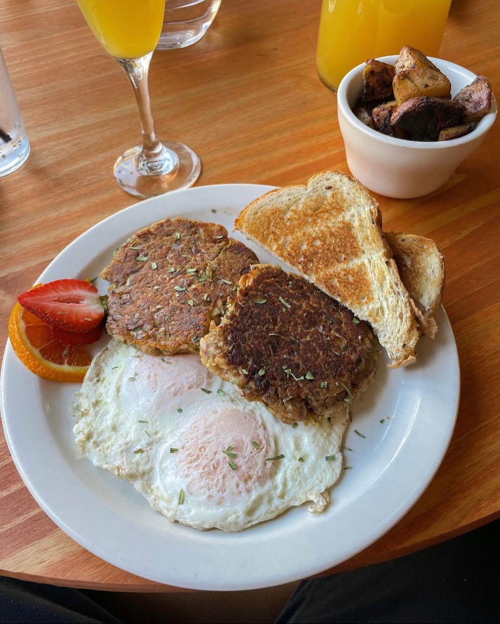 The Garden Brunch Cafe Memphis | restaurant | 492 S Main St, Memphis, TN 38103, USA | 9012497450 OR +1 901-249-7450