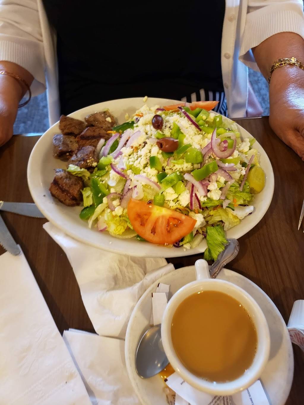 Miltons Restaurant | restaurant | 3425 Union Rd, Cheektowaga, NY 14225, USA | 7166812333 OR +1 716-681-2333