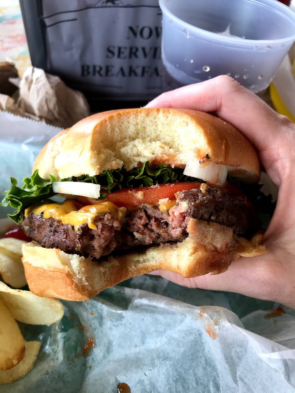 Portside Grill & Bar | restaurant | 3619 Airport Rd, Moneta, VA 24121, USA | 5402977100 OR +1 540-297-7100