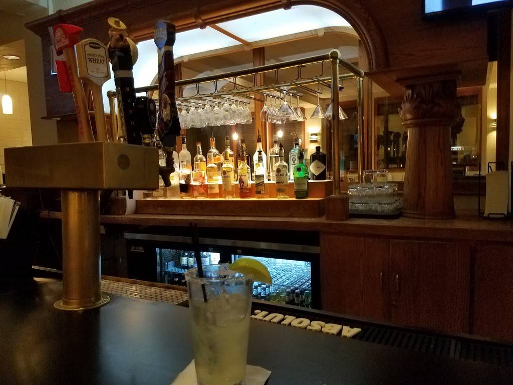 The Landing Zone Public House Tucson Intl Airport, Tucson, Ariz | restaurant | 6801 S Tucson Blvd, Tucson, AZ 85756, USA | 5207463932 OR +1 520-746-3932