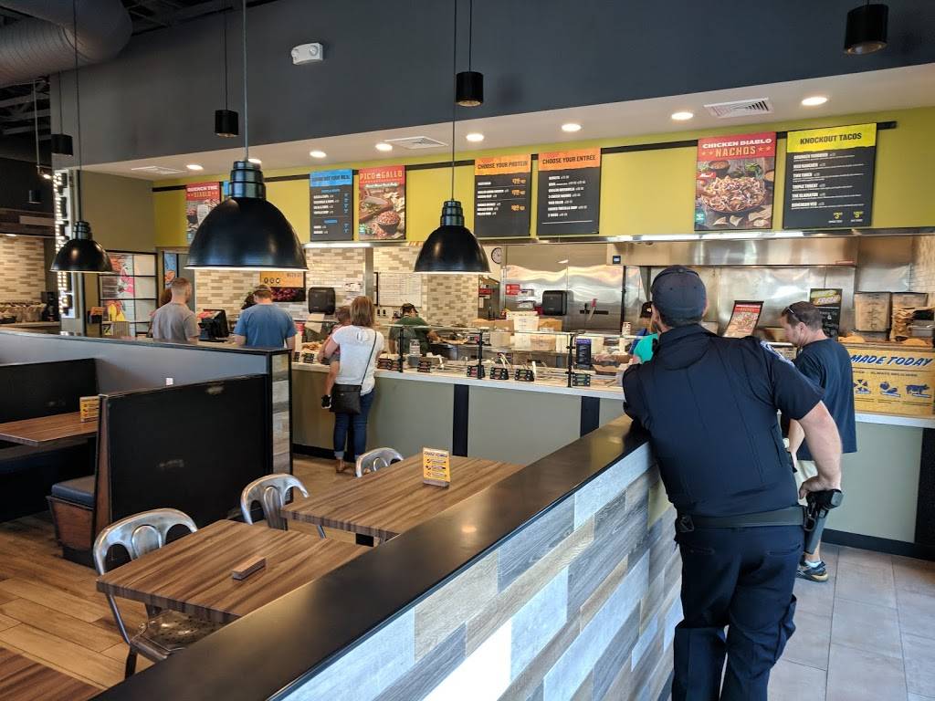 QDOBA Mexican Eats | restaurant | 890 N Green St, Brownsburg, IN 46112, USA | 3178520138 OR +1 317-852-0138