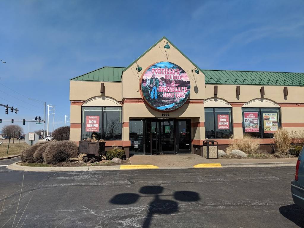 Portillos Hot Dogs | meal takeaway | 1992 W Jefferson Ave, Naperville, IL 60540, USA | 6304207156 OR +1 630-420-7156