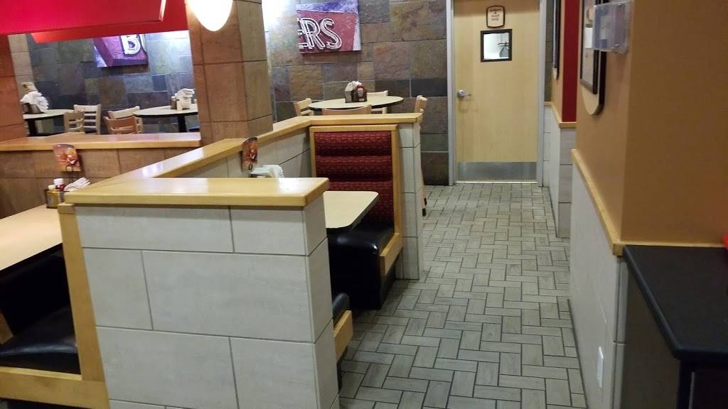 Dairy Queen Grill & Chill | restaurant | 101 Black Gold Ct, Hazard, KY 41701, USA | 6064360451 OR +1 606-436-0451