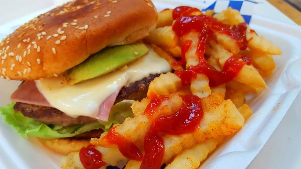 Ricos Diner | restaurant | 4522 Fredericksburg Rd, San Antonio, TX 78201, USA | 2109982500 OR +1 210-998-2500