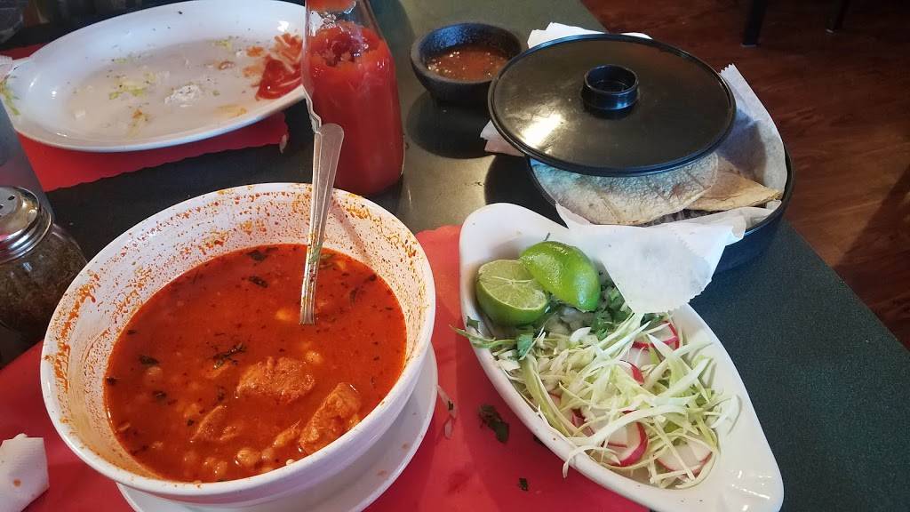 El Lago | restaurant | 2216 Sheridan Rd, Zion, IL 60099, USA | 8477462770 OR +1 847-746-2770