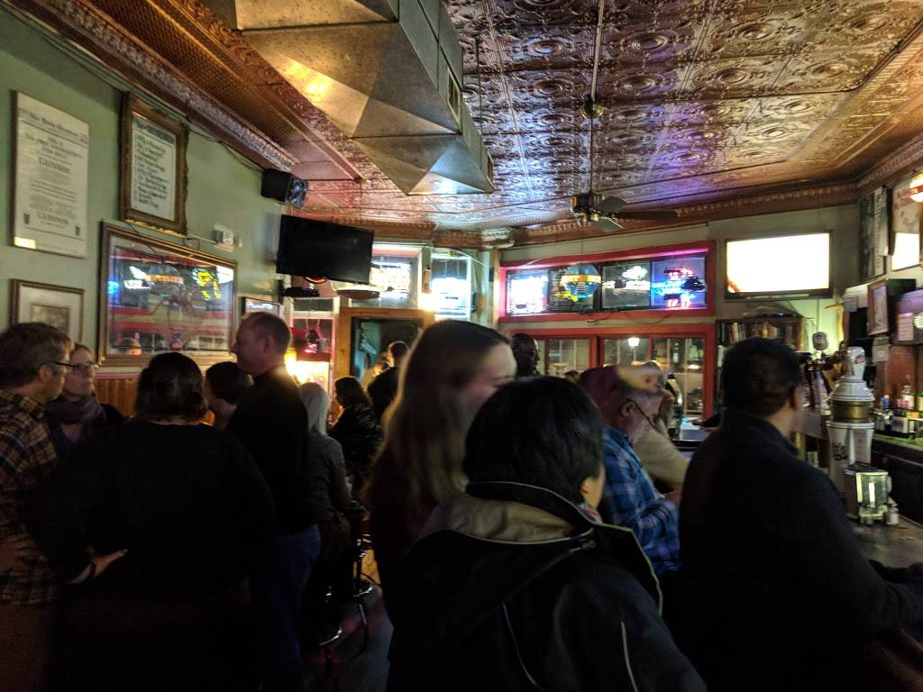 The Beacon Pub | restaurant | 101 Circle Ave, Forest Park, IL 60130, USA | 7083667066 OR +1 708-366-7066