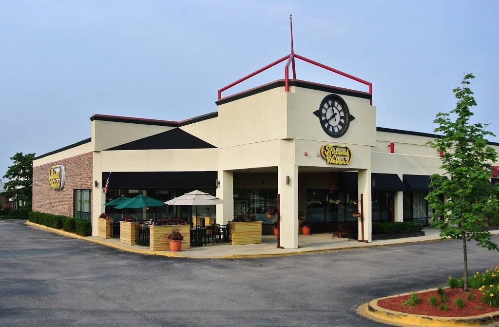 Richard Walkers Pancake House | restaurant | 1300 N Roselle Rd, Schaumburg, IL 60195, USA | 8478821100 OR +1 847-882-1100