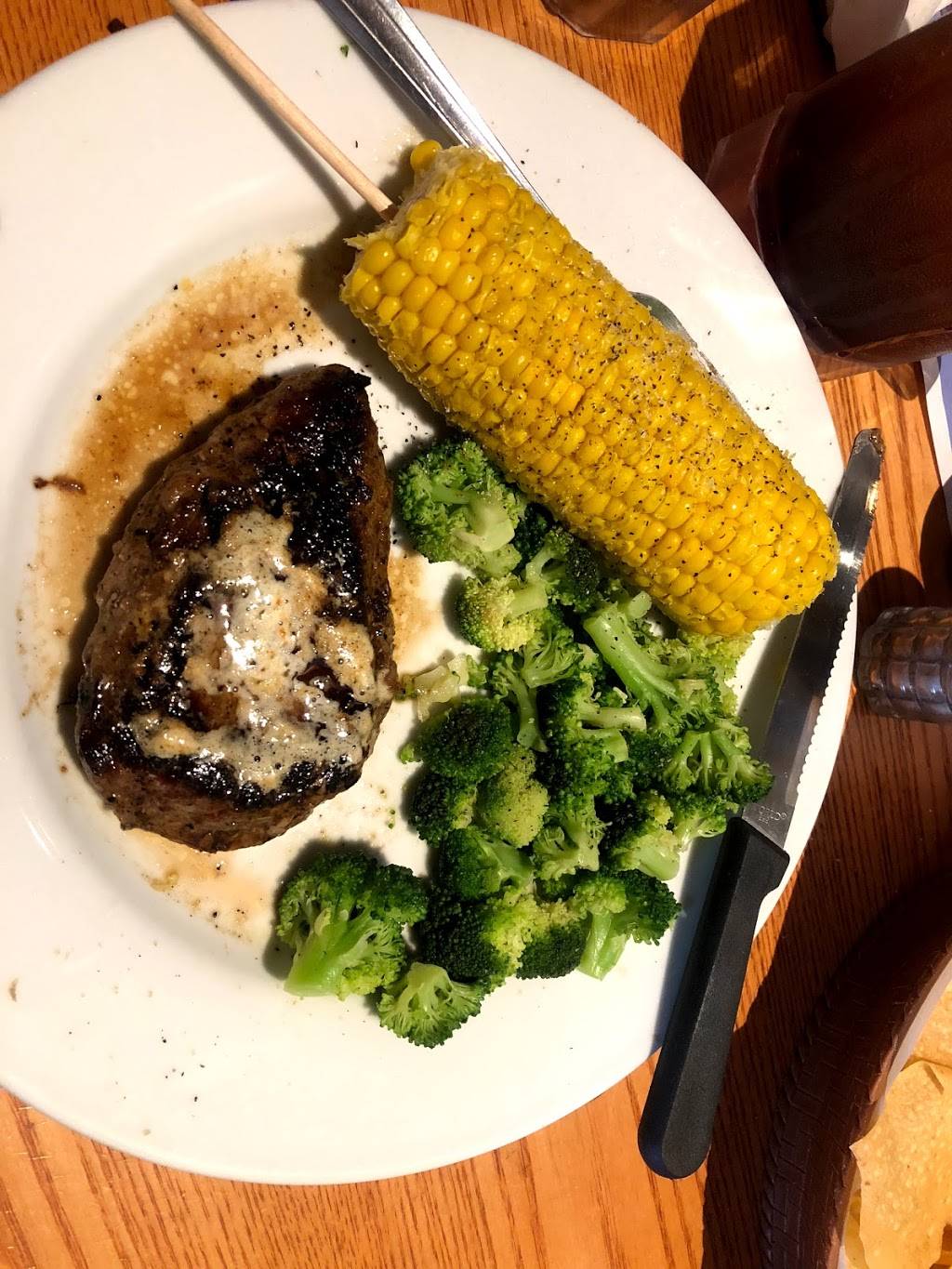 Chilis Grill & Bar | meal takeaway | 11101 San Jose Blvd, Jacksonville, FL 32223, USA | 9042626264 OR +1 904-262-6264