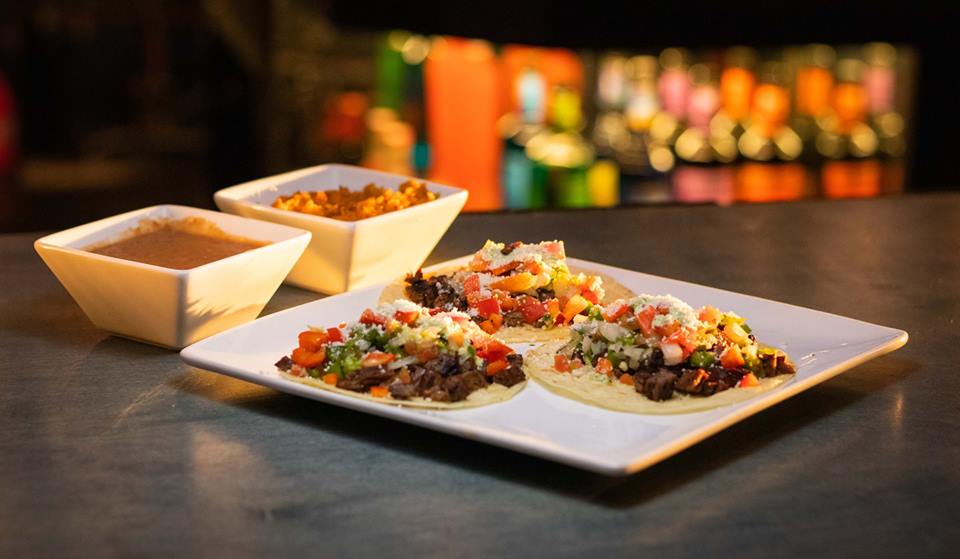Chanclas Tacos & Wings | restaurant | 1322 E Fremont St, Las Vegas, NV 89101, USA | 7028021250 OR +1 702-802-1250