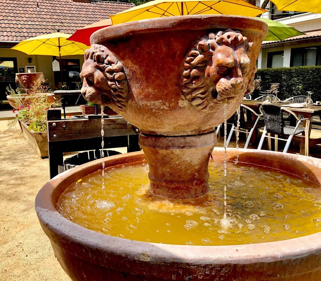 Osteria Fasulo | restaurant | 2657 Portage Bay E #8, Davis, CA 95616, USA | 5307581324 OR +1 530-758-1324