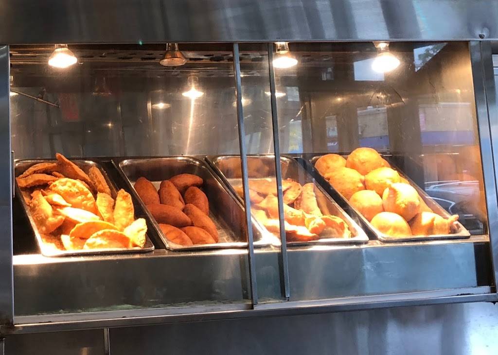 Brisas del Caribe | restaurant | 1207 Castle Hill Ave, Bronx, NY 10462, USA | 7187949710 OR +1 718-794-9710