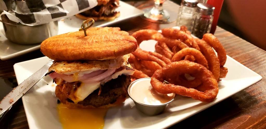 Hops Craft Beer Burger | restaurant | 400 NY-17M, Monroe, NY 10950, USA | 8457833337 OR +1 845-783-3337