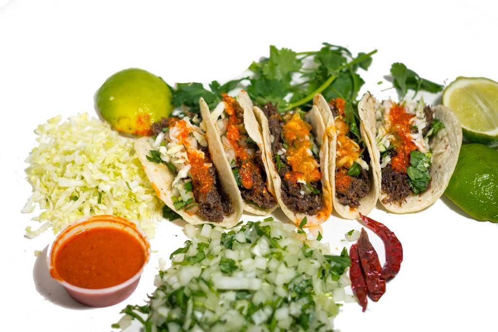 Fernys Barbacoa | restaurant | 805 N Zaragoza Rd, El Paso, TX 79907, USA | 9153830551 OR +1 915-383-0551