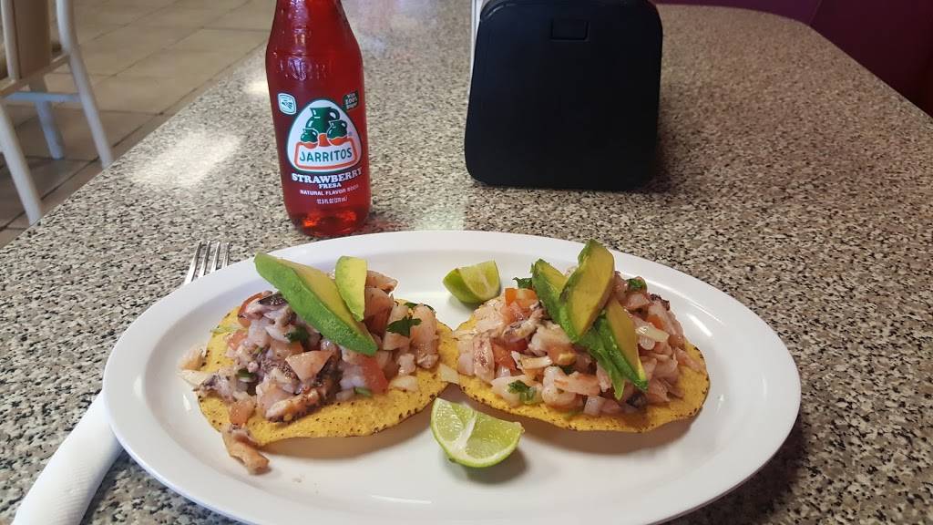 La Bahía Latin Cuisine | restaurant | 3050 E Desert Inn Rd, Las Vegas, NV 89121, USA | 7023690777 OR +1 702-369-0777