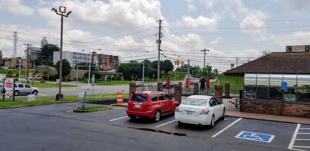 The Dinner Table | restaurant | 201 Lane Pkwy, Shelbyville, TN 37160, USA | 9316845663 OR +1 931-684-5663