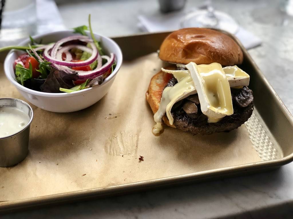 Taps Burger Bar and Gastropub | restaurant | 2223 N Westshore Blvd, Tampa, FL 33607, USA | 8138765100 OR +1 813-876-5100