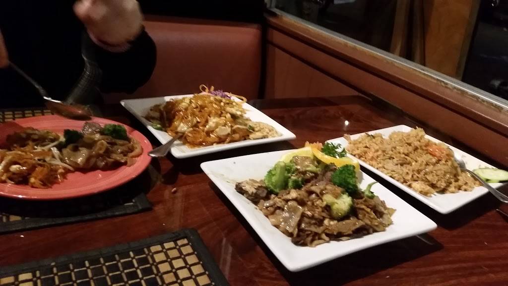 Cha Thai Restaurant | restaurant | 1520 W Chapman Ave, Orange, CA 92868, USA | 7149783905 OR +1 714-978-3905