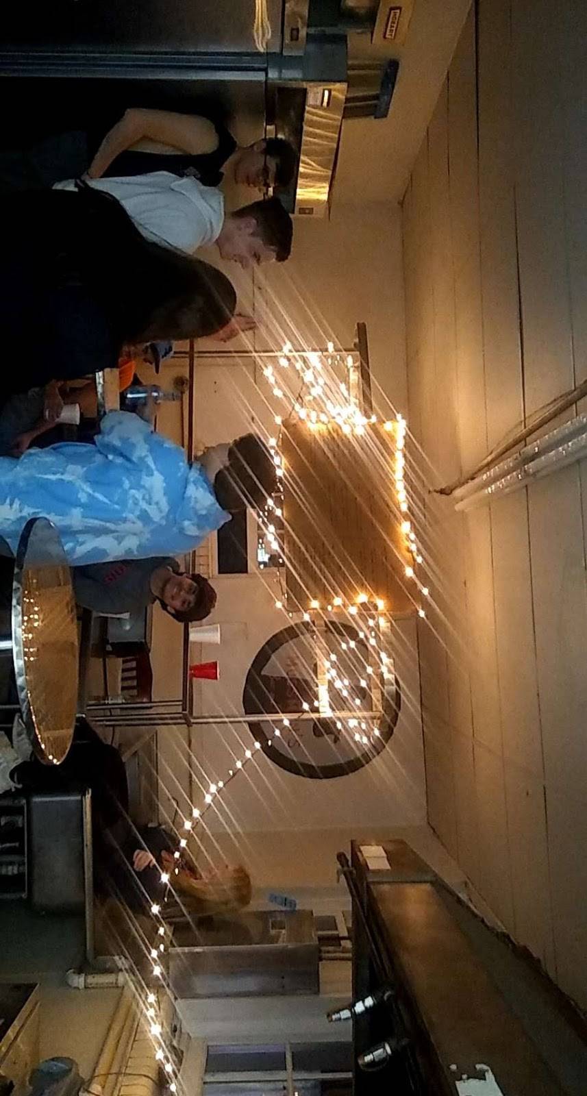 Mussmans Bar and Grill | restaurant | 313 E Armory Ave, Champaign, IL 61820, USA | 2247899337 OR +1 224-789-9337