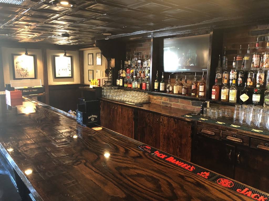 The Hound Sports Pub + Burger | restaurant | 3575 S Yosemite St, Denver, CO 80237, USA | 3036940454 OR +1 303-694-0454