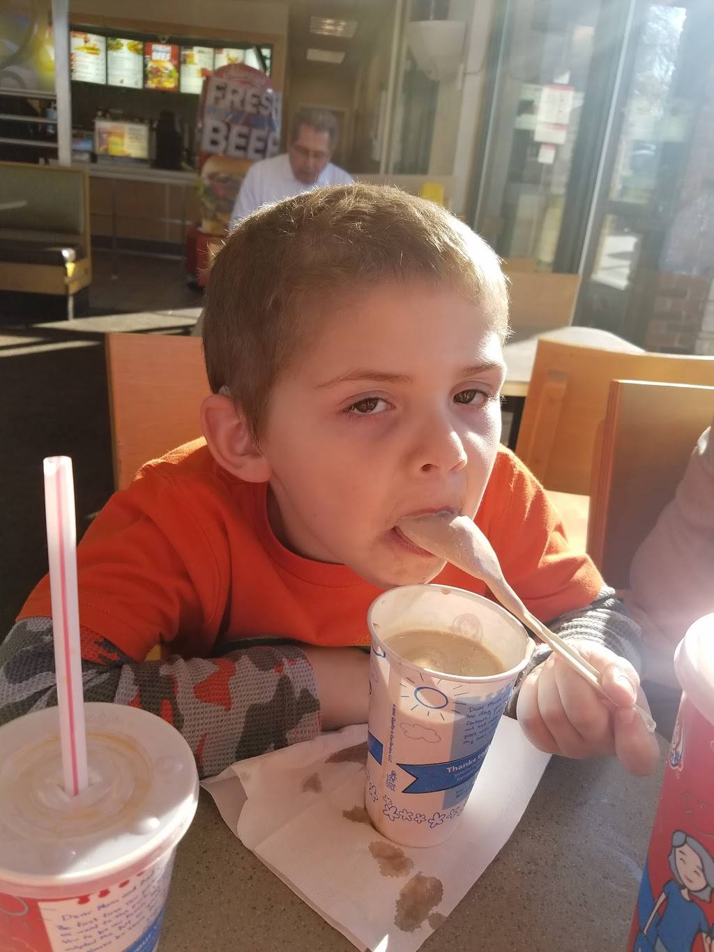 Wendys | restaurant | 3990 William Penn Hwy, Monroeville, PA 15146, USA | 4123733850 OR +1 412-373-3850