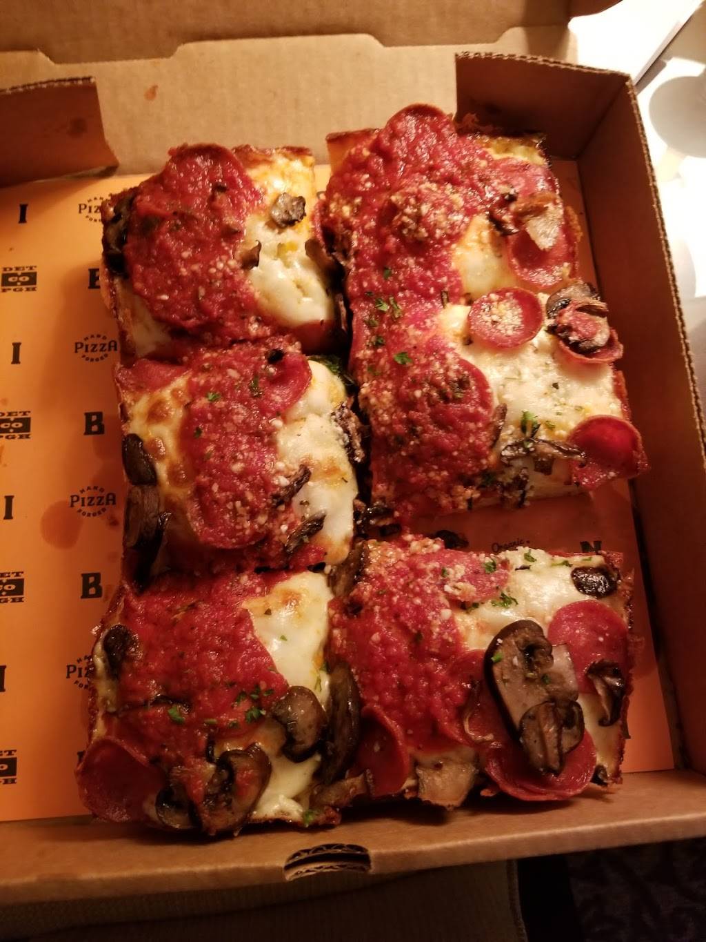 Iron Born Pizza | meal takeaway | 413 Grant Ave, Pittsburgh, PA 15209, USA | 4128227300 OR +1 412-822-7300