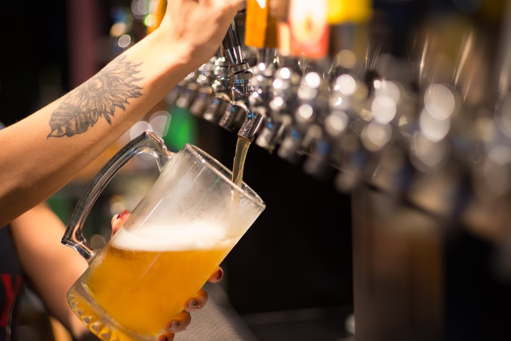 Paddys Sports Bar | restaurant | 601 West Appleway Ave., Coeur dAlene, ID 83814, USA | 2087650701 OR +1 208-765-0701