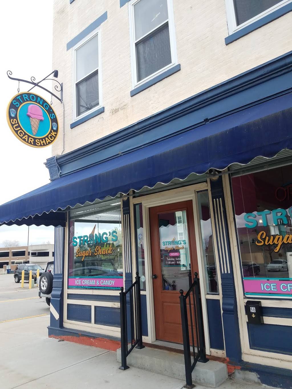 Strongs Sugar Shack | cafe | 98 E High St, Lawrenceburg, IN 47025, USA | 8122902192 OR +1 812-290-2192