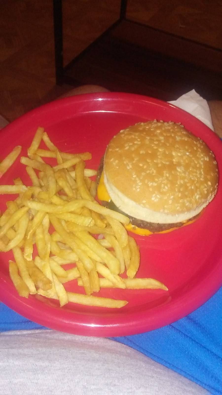 Pit Stop Bar-B-Q Plus | restaurant | 3242, 254 Hobart St, San Antonio, TX 78237, USA | 2104385405 OR +1 210-438-5405