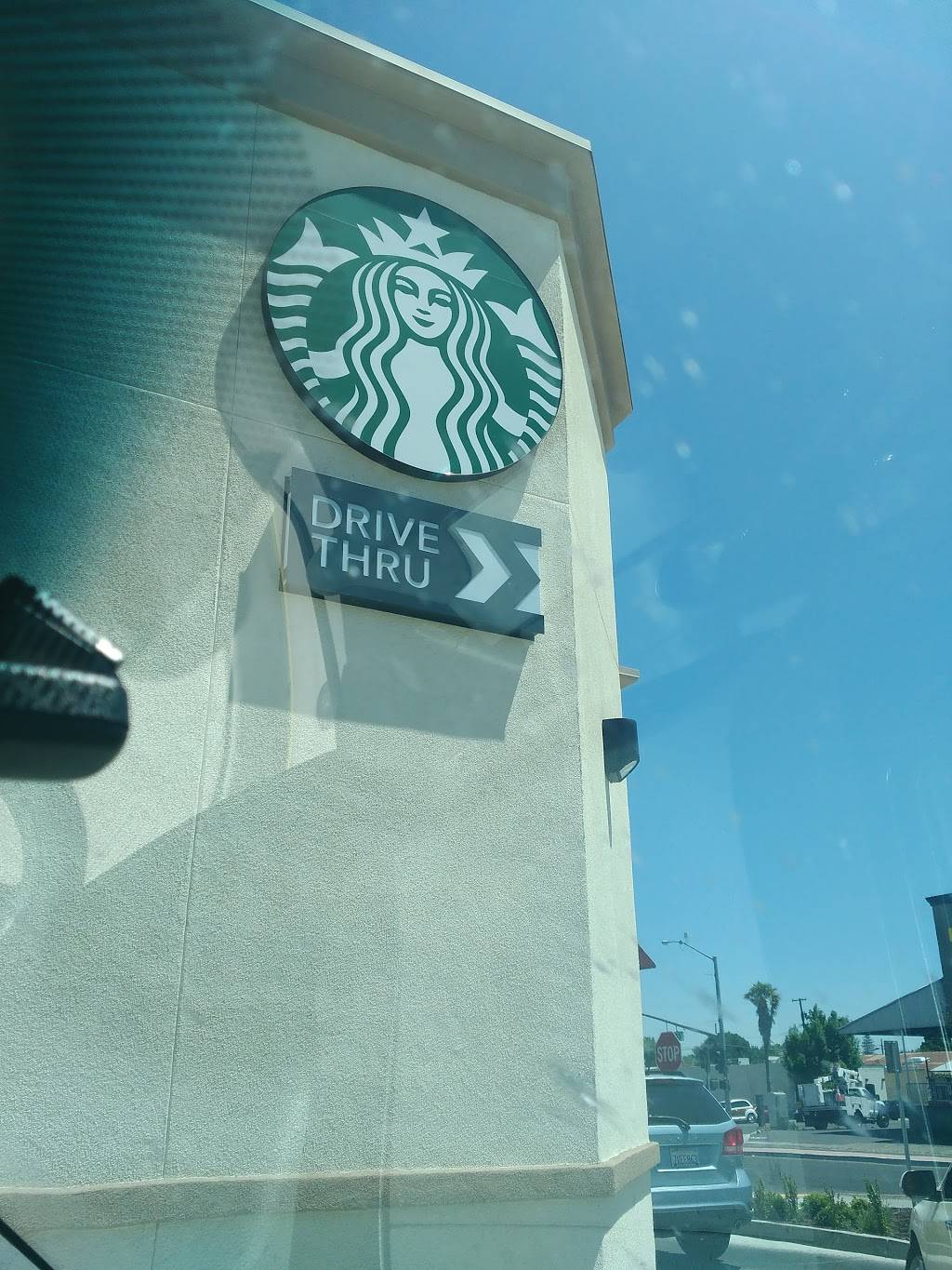 Starbucks | cafe | 360 W 16th St, Merced, CA 95340, USA | 2097232744 OR +1 209-723-2744