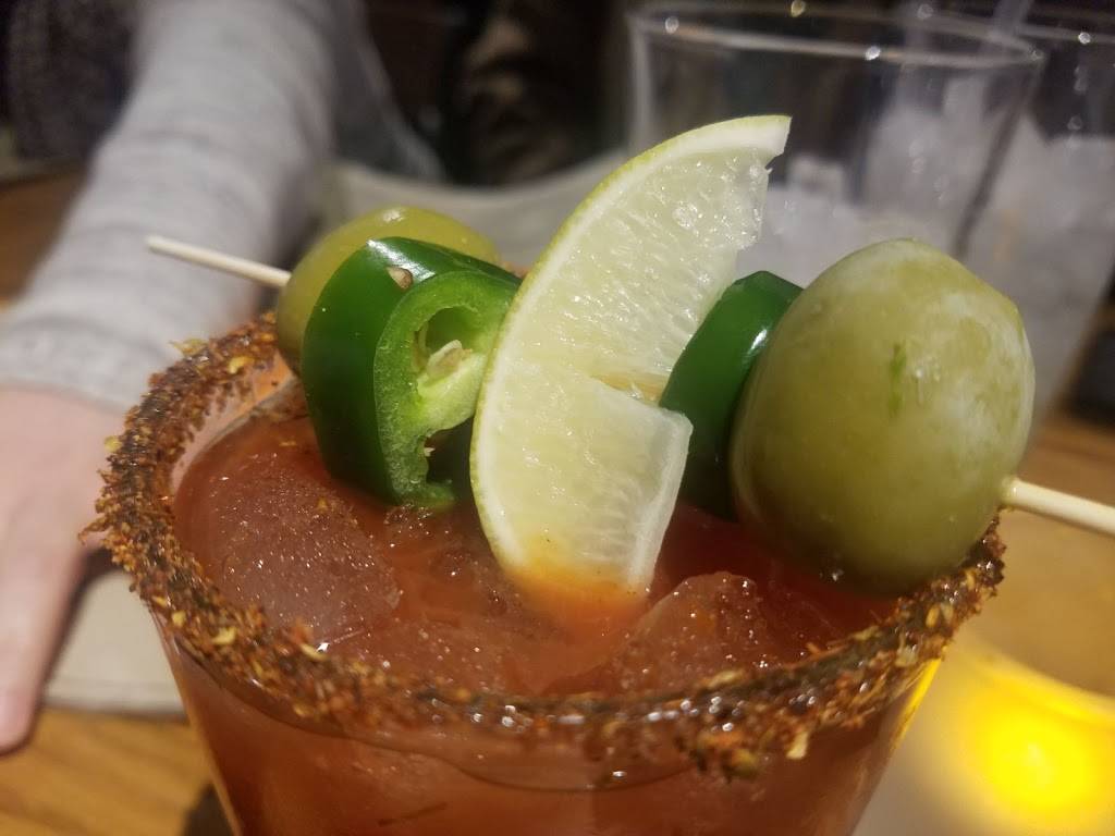 643 Sports Bar | restaurant | 360 E 8th Ave, Bowling Green, KY 42101, USA | 2708460020 OR +1 270-846-0020