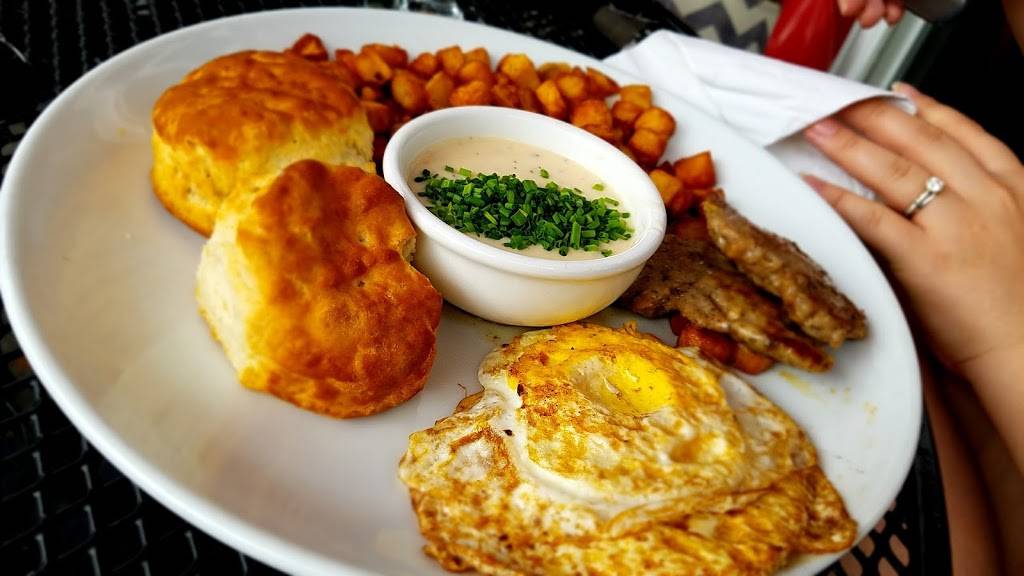 Frys Spring Station | restaurant | 2115 Jefferson Park Ave, Charlottesville, VA 22903, USA | 4342022257 OR +1 434-202-2257