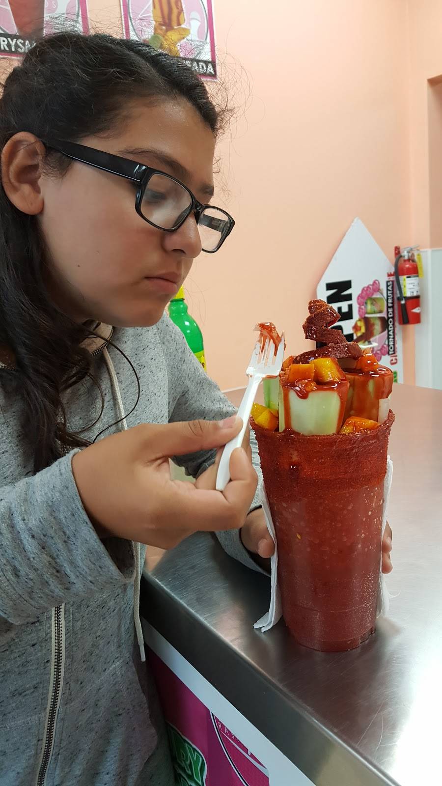 Zurys Raspados | meal takeaway | 14084 Amargosa Rd #260, Victorville, CA 92392, USA | 4423279111 OR +1 442-327-9111