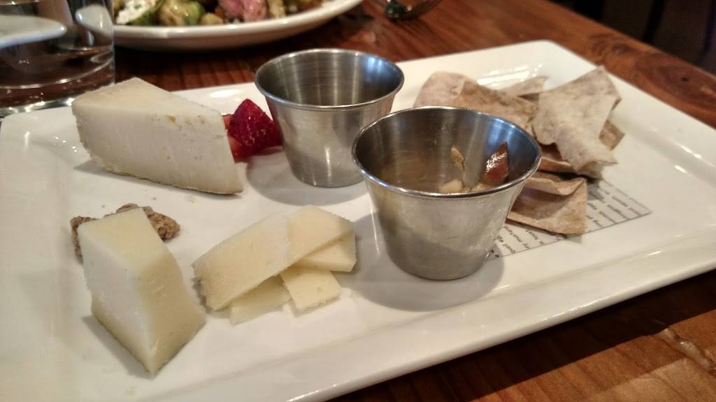 Foodbar | restaurant | 3156, Heights Village, Vestavia Hills, AL 35243, USA | 2058768100 OR +1 205-876-8100