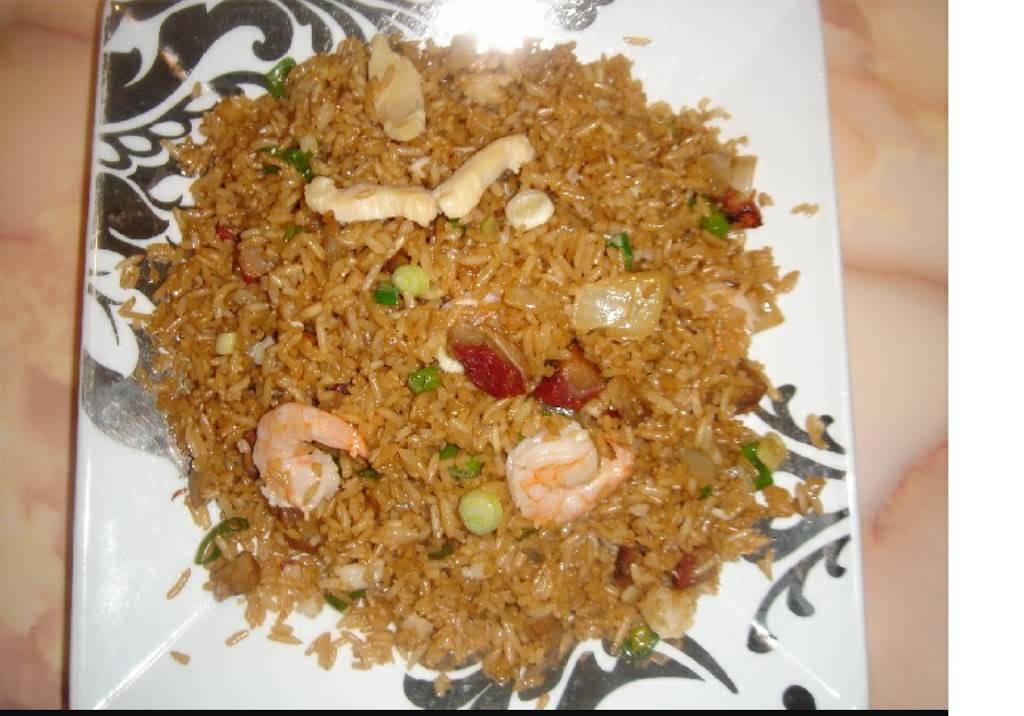 Golden China Pan | restaurant | 98 Union St, Easthampton, MA 01027, USA | 4135275888 OR +1 413-527-5888