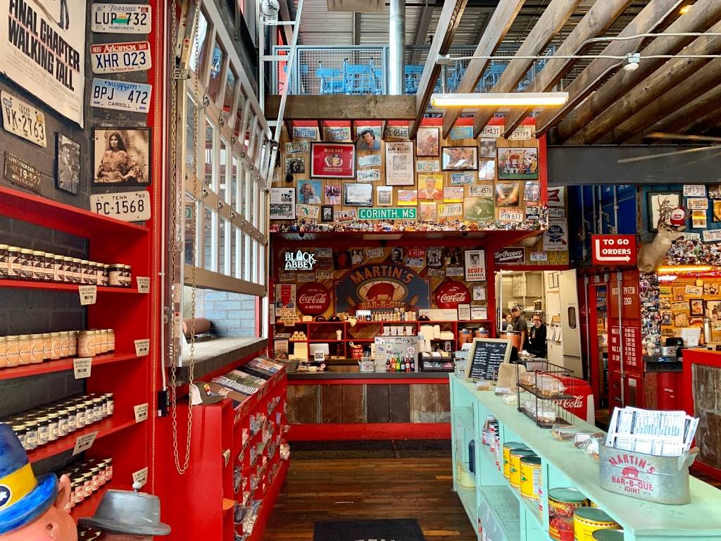 Martins Bar-B-Que Joint | restaurant | 2076 Wall St, Spring Hill, TN 37174, USA | 9314868320 OR +1 931-486-8320