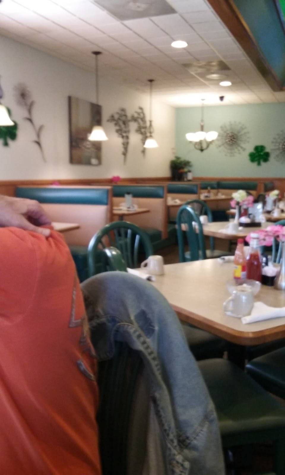 Toms Restaurant | restaurant | 894 Burnham Ave, Calumet City, IL 60409, USA | 7088682600 OR +1 708-868-2600