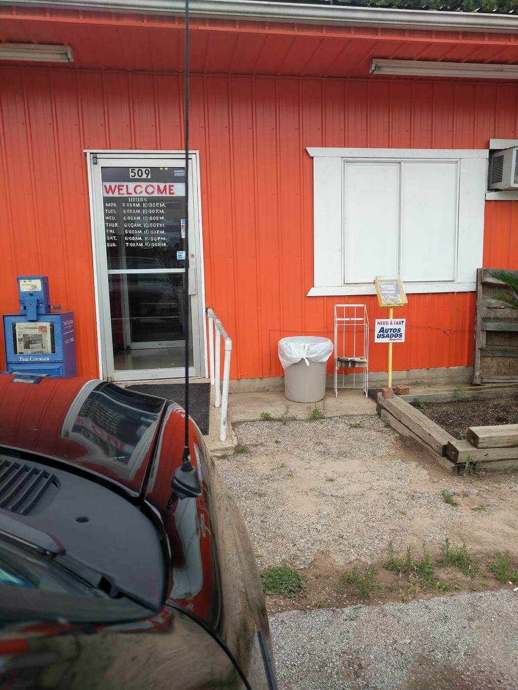 Taqueria el Tapatio | restaurant | 509 N Danville St, Willis, TX 77378, USA | 9368566202 OR +1 936-856-6202