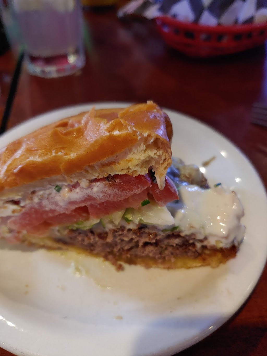 Bay Street Burger Dive | restaurant | 731 Randolph Ave, St Paul, MN 55102, USA | 6512943240 OR +1 651-294-3240