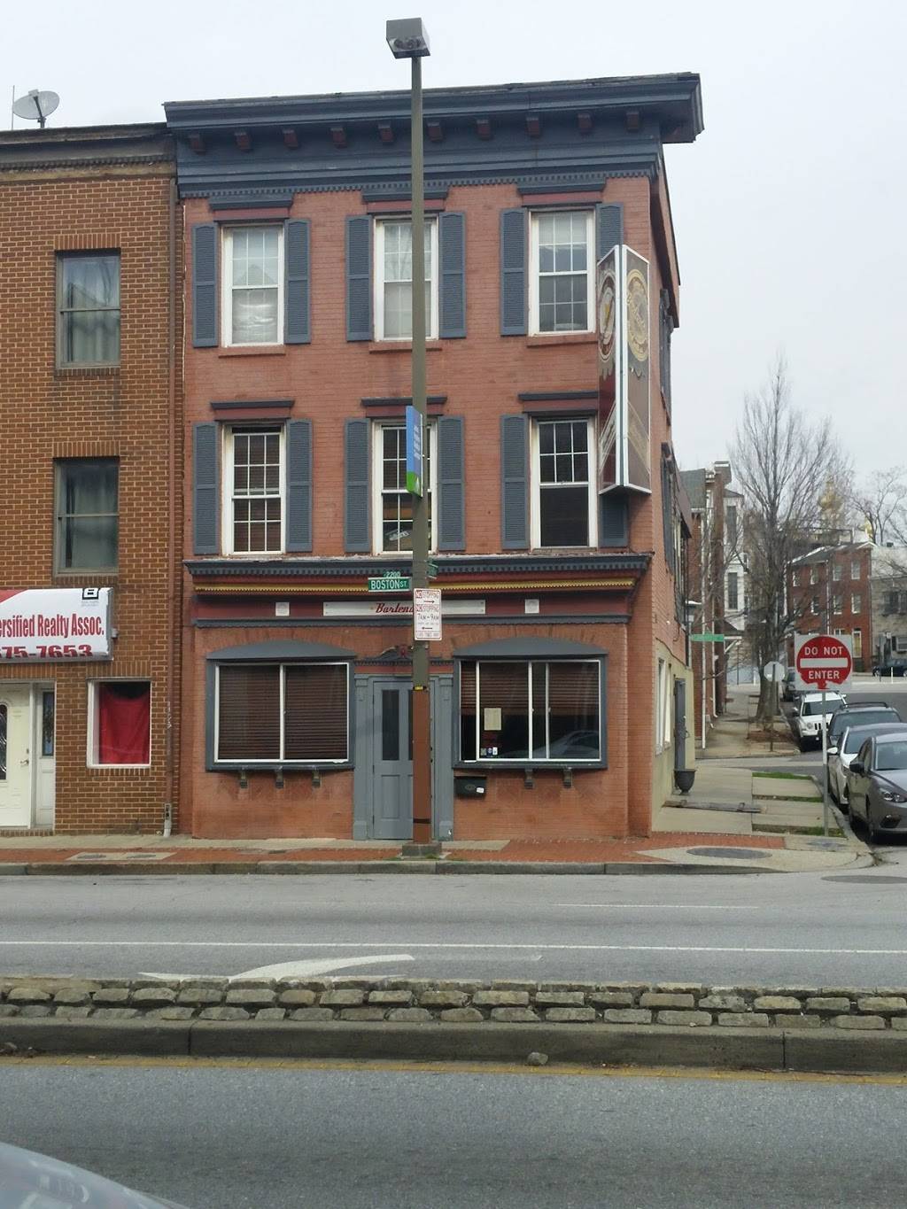 Bartenders | restaurant | 2218 Boston St, Baltimore, MD 21231, USA | 4105342337 OR +1 410-534-2337