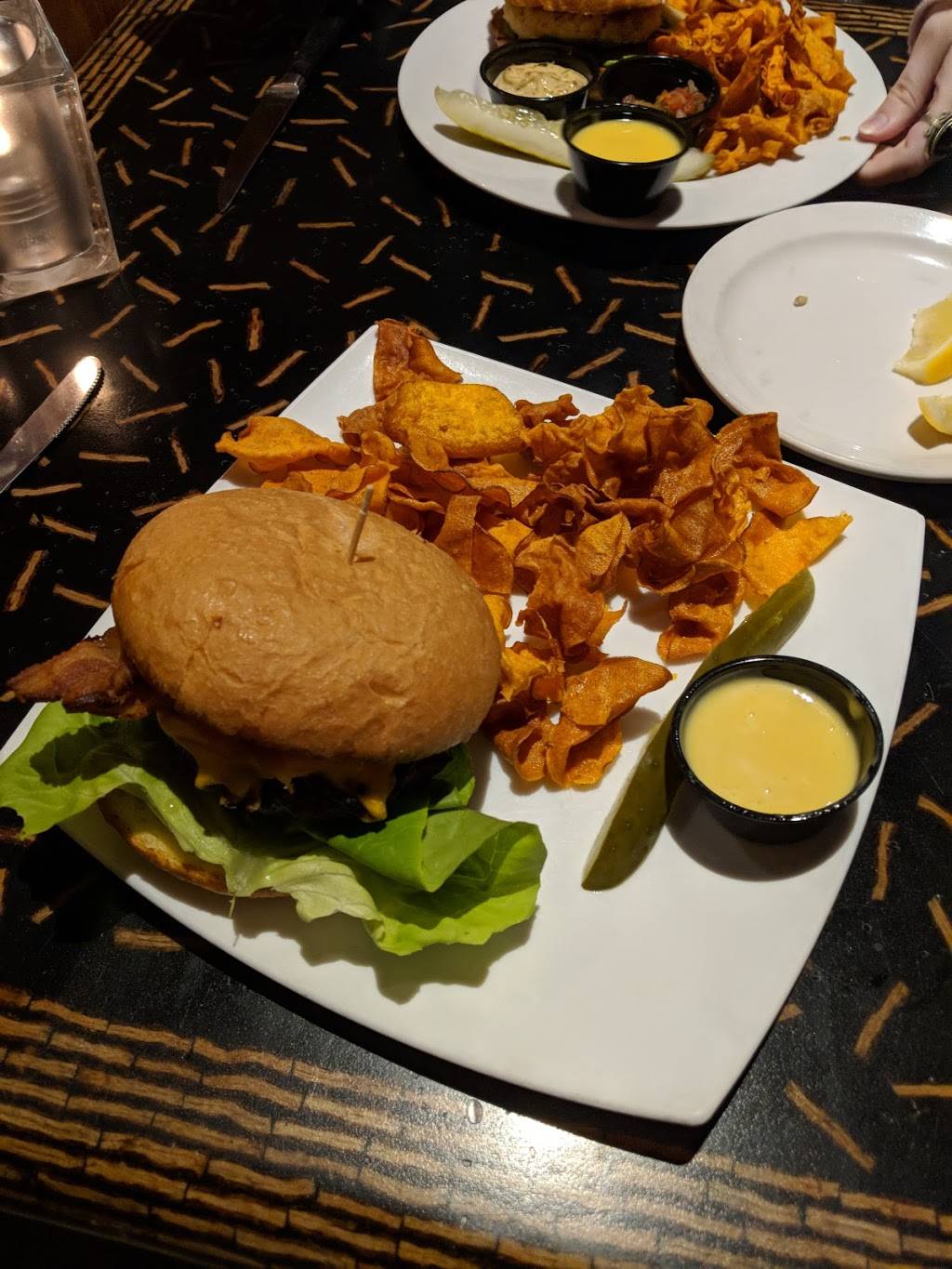 Amsterdam Cafe | restaurant | 410 S Gay St, Auburn, AL 36830, USA | 3348268181 OR +1 334-826-8181