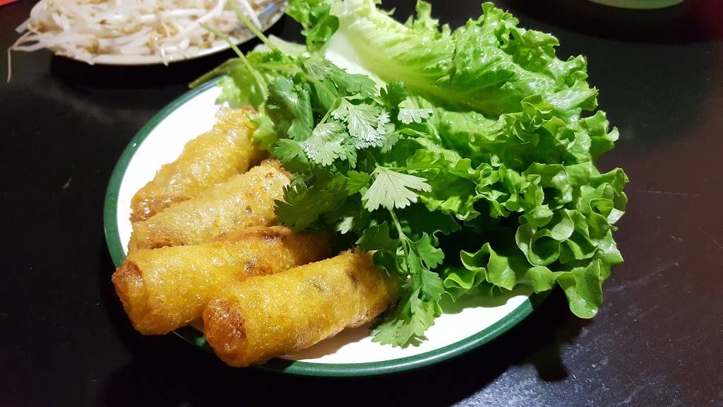 Pho 18 Ave | restaurant | 7116 18th Ave, Brooklyn, NY 11204, USA | 3473746633 OR +1 347-374-6633