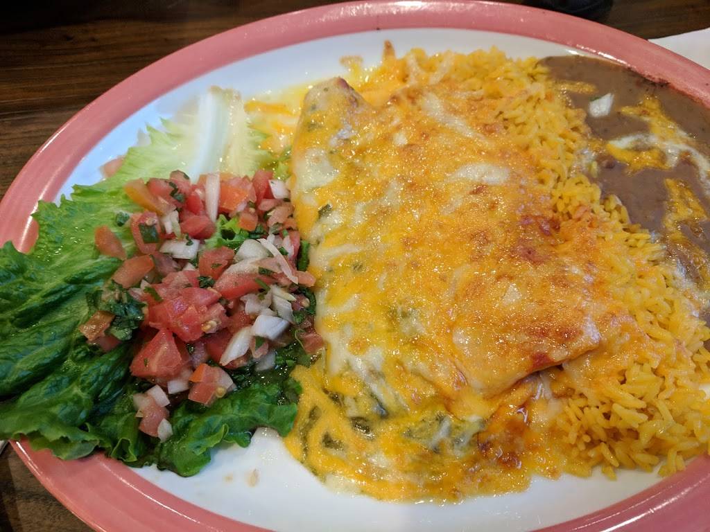 Villa Maya | restaurant | Village Center, 12051 Chestnut Branch Way, Clarksburg, MD 20871, USA | 2406544012 OR +1 240-654-4012