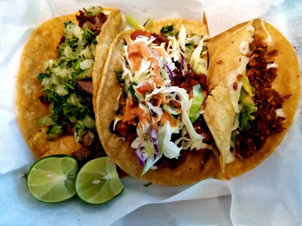 Mariscos El Chango | restaurant | 2646 E Alessandro Blvd, Riverside, CA 92508, USA | 9515635720 OR +1 951-563-5720