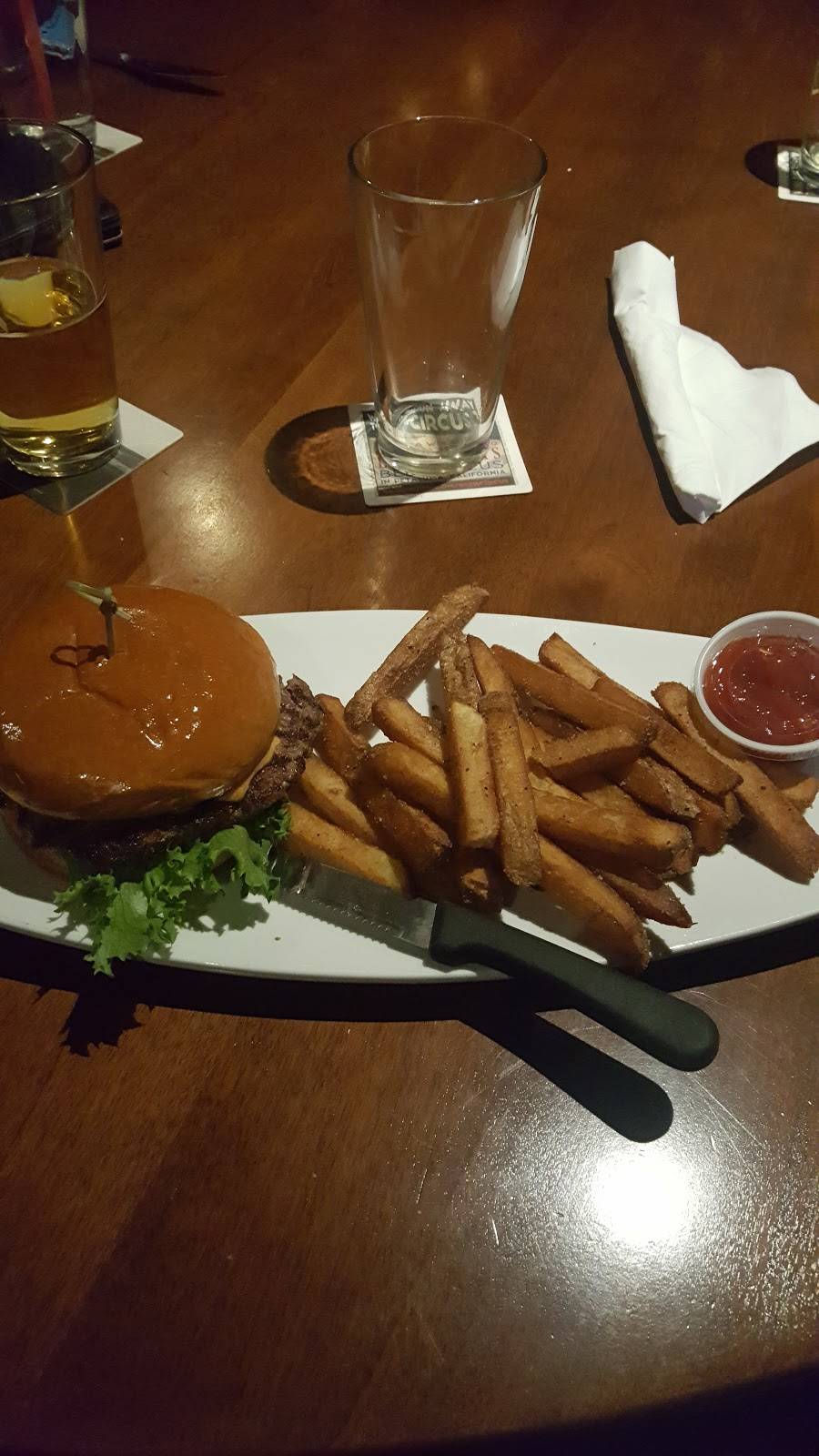 The Station Tap House Bar and Grill | restaurant | 41 W Ramsey St, Banning, CA 92220, USA | 9518499119 OR +1 951-849-9119